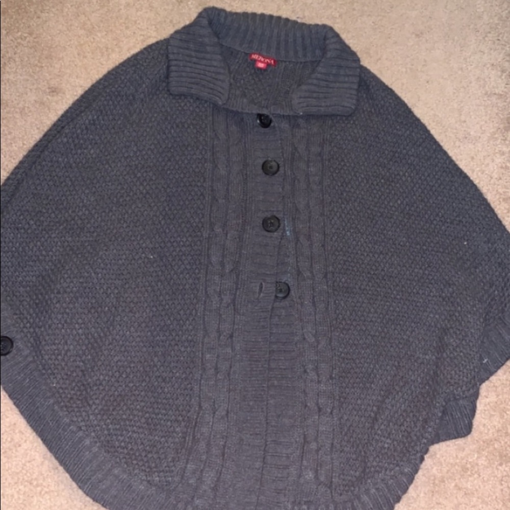Grey poncho S/M